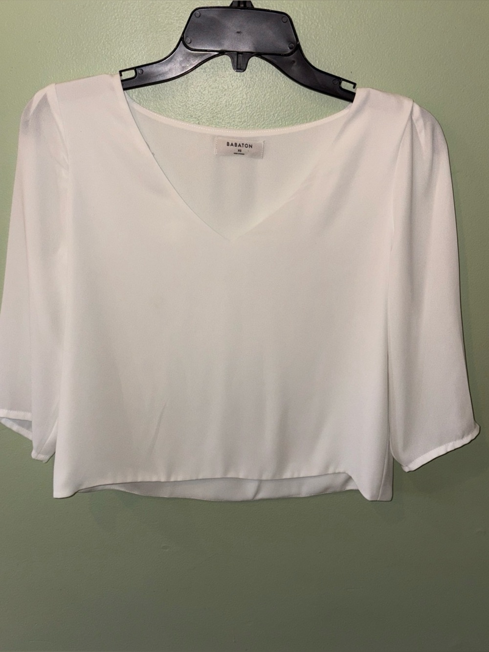 Babaton Aritzia White 3/4 Sleeve V-Neck Blouse Easy Minimalist Work Xs